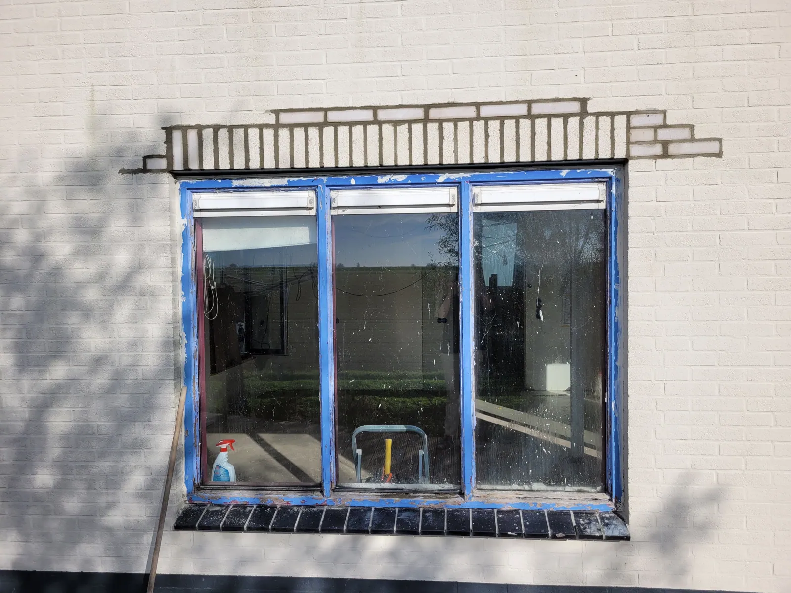 Gevel na reiniging, voegwerk en impregneren